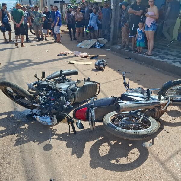 COLISÃO FRONTAL ENTRE MOTOCICLETAS TERMINA COM UM MORTO E OUTRO EM ESTADO GRAVÍSSIMO NA AVENIDA AMAZONAS