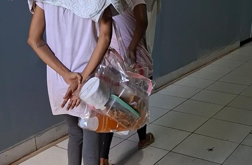 DUAS MULHERES SÃO PRESAS AO TENTAREM ENTRAR COM DROGAS NO PRESÍDIO 603