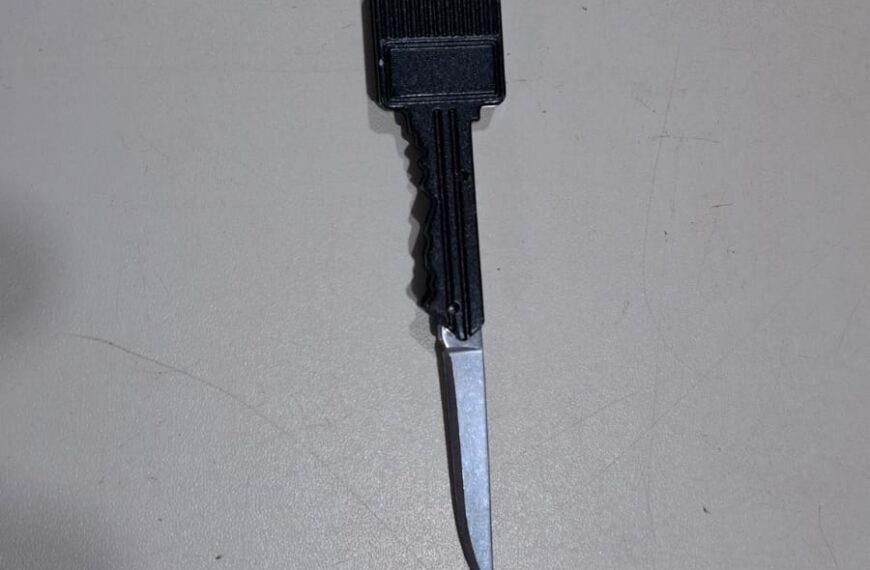 VIOLÊNCIA EM ESCOLA: PATRULHA ESCOLAR APREENDE ALUNO APÓS ATAQUE A FACADAS EM COLÉGIO NO CENTRO DE PORTO VELHO