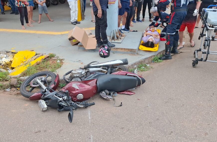 TENTATIVA DE ULTRAPASSAGEM TERMINA EM GRAVE ACIDENTE ENTRE MOTO E CARRO COM CASAL FERIDO