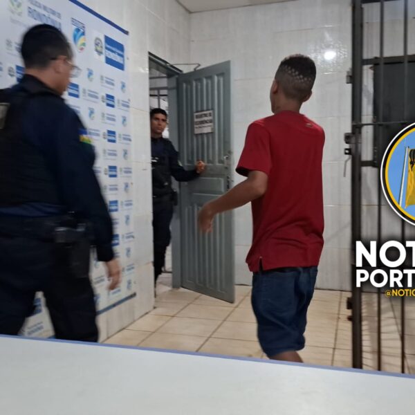 ADOLESCENTE DE 15 ANOS É APREENDIDO COM SIMULACRO DE PISTOLA E MUNIÇÃO 9MM DURANTE AÇÃO POLICIAL