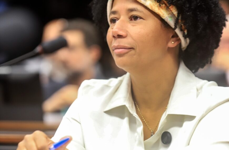 Sílvia Cristina lidera com mais relatorias de projetos na Câmara dos Deputados