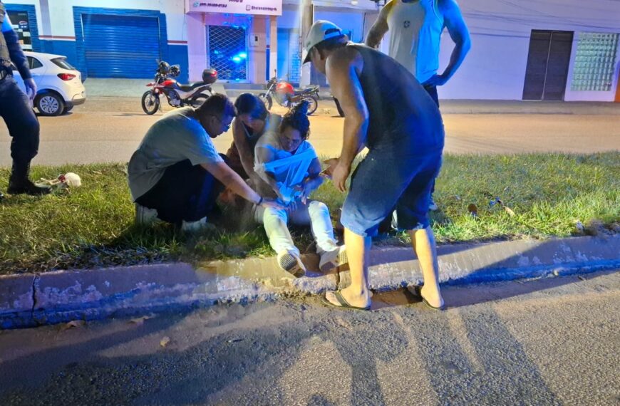MULHER FRATURA O BRAÇO EM ACIDENTE E É LEVADA EM CARRO PARTICULAR APÓS FALTA DE AMBULÂNCIA EM PORTO VELHO