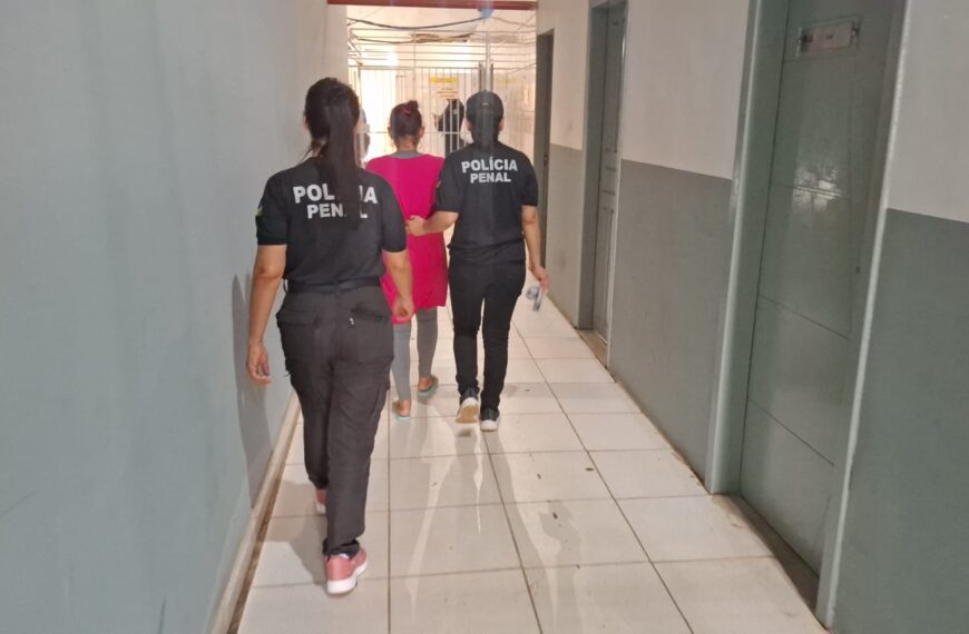 MULHER É PRESA AO TENTAR ENTRAR COM DROGAS NO PRESÍDIO MARIANO ROSENDO EM PORTO VELHO