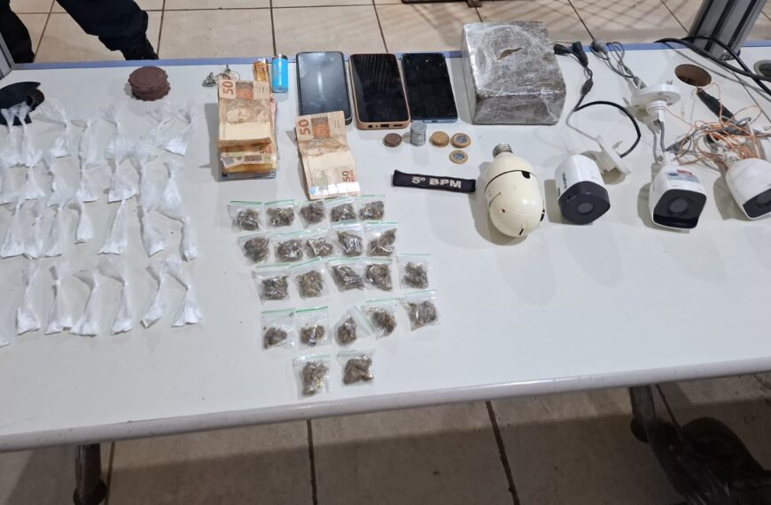 Base do Tráfico é Desmantelada e Mais de 1 Kg de Drogas é Apreendido na Zona Leste