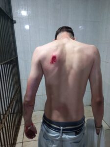 Motociclista Embriagado Foge da Polícia, Cruza Ruas na&hellip;