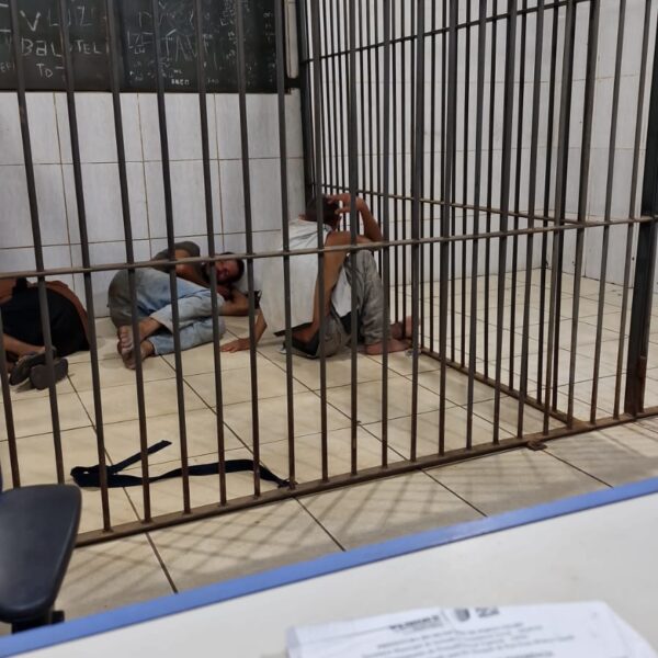 Suspeitos de Furto São Capturados por Populares Após Crime em Loja no Centro de Porto Velho