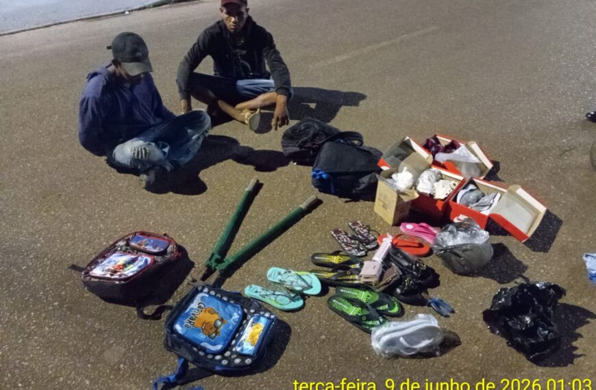 Dupla é presa após furtar loja e tentar fugir com mercadorias em Porto Velho