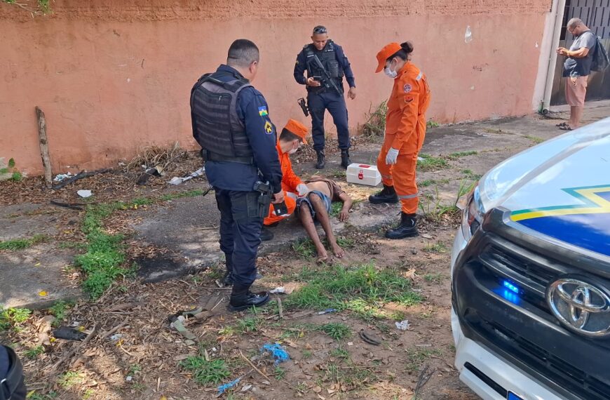 ACERTO DE CONTAS? JOVEM DE 25 ANOS É ESPANCADO POR GRUPO COM MAIS DE 10 HOMENS NO BAIRRO AREAL