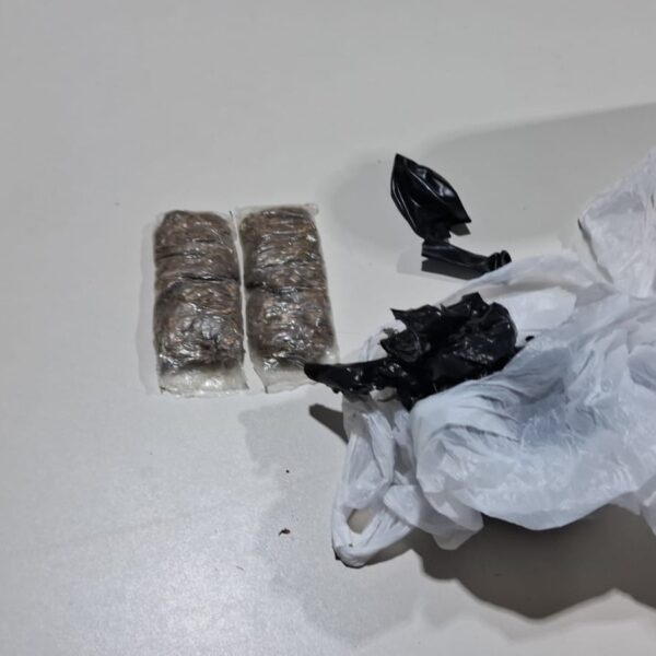 FLAGRANTE NO “603”: Jovem de 25 anos é presa ao tentar entrar com drogas nas partes íntimas para o marido&hellip;