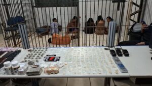 Operação policial desarticula ponto de tráfico, cumpre dois&hellip;