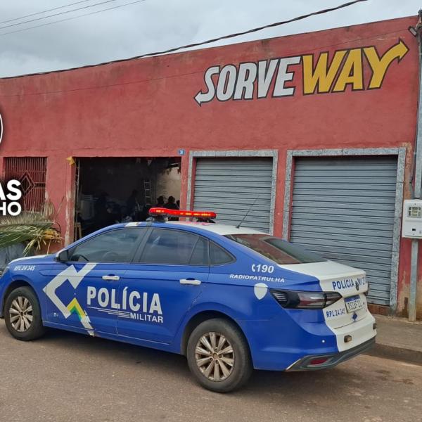 MULHER É MORTA A TIROS EM RESIDÊNCIA NA VILA DNIT; MARIDO É O PRINCIPAL SUSPEITO