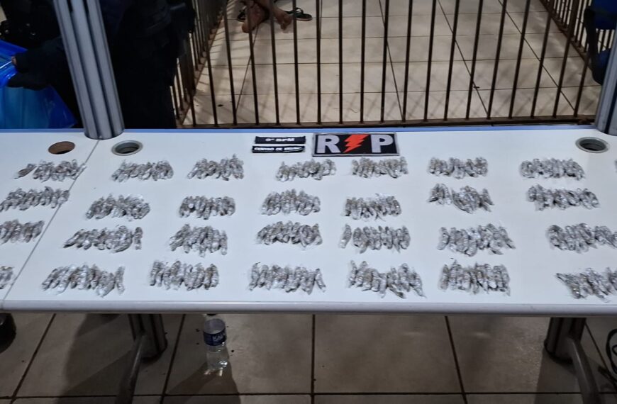 NO ORGULHO DO MADEIRA: POLÍCIA MILITAR PRENDE SUSPEITO COM 497 PORÇÕES DE MACONHA DURANTE OPERAÇÃO SATURAÇÃO