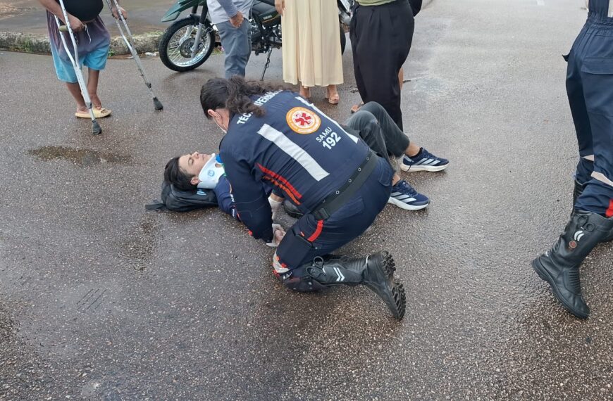TRÊS MOTOCICLETAS SE ENVOLVEM EM ACIDENTE NO CENTRO DE PORTO VELHO E DOIS CONDUTORES FICAM FERIDOS