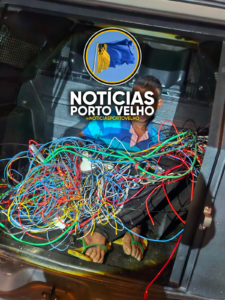 SUSPEITO É FLAGRADO FURTANDO FIAÇÃO DE COMÉRCIO E&hellip;