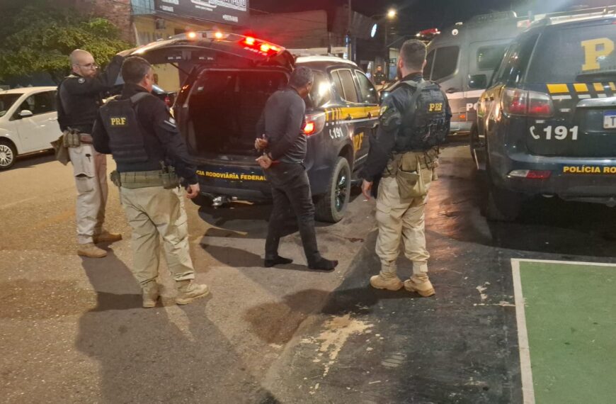 PRF APREENDE MAIS DE 72 KG DE MERCÚRIO, ARMA, OURO E DINHEIRO DURANTE FISCALIZAÇÃO NA BR-319