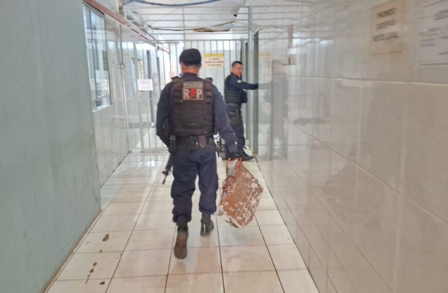 POPULAÇÃO DETÉM HOMEM DE 41 ANOS SUSPEITO DE TENTAR FURTAR RESTAURANTE NA ZONA LESTE