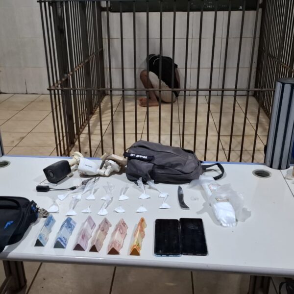 APENADO MONITORADO É PRESO COM PORÇÕES DE COCAÍNA EM SUPOSTA MERCEARIA DE FACHADA NO ORGULHO DO MADEIRA