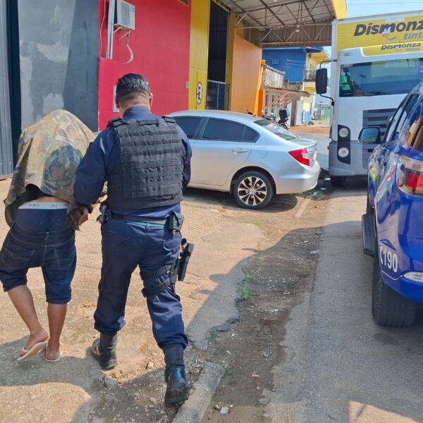 ADOLESCENTE DE 17 ANOS É APREENDIDO COM DROGAS NO ORGULHO DO MADEIRA