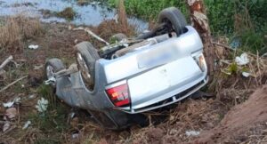 Motorista capota carro na BR-364 e foge a&hellip;