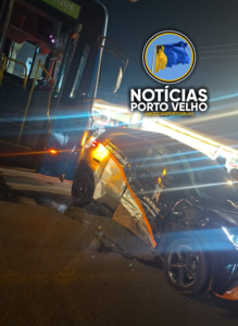 COLISÃO ENTRE ÔNIBUS E BYD DEIXA DUAS PESSOAS&hellip;