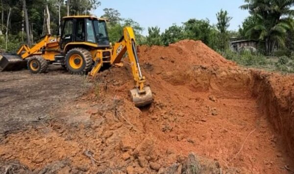 Pedido do vereador Adriano Gomes é atendido com serviços mecanizados no Ramal Gleba Garça