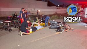 COLISÃO FRONTAL ENTRE DUAS MOTOS DEIXA DOIS HOMENS&hellip;
